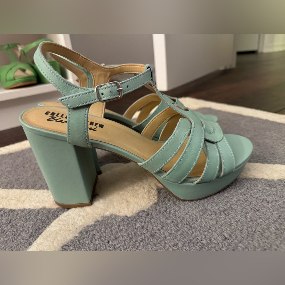 Elegant Mint Green Women's Sandals